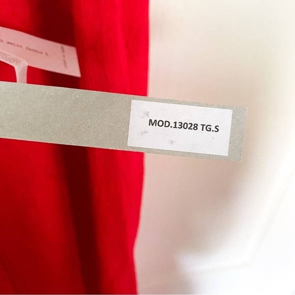 Art259Design Dress Backless Halter Slit Crinkle Midi Red S NWT - Picture 4 of 8